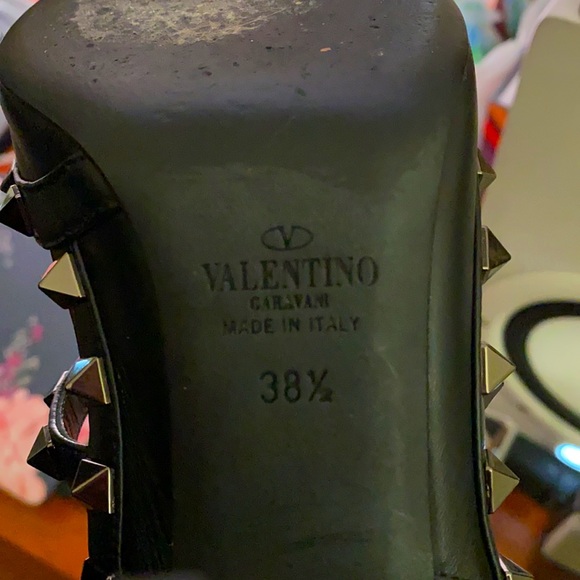 Valentino Rockstud Cage Heels in Noir - Picture 5 of 6